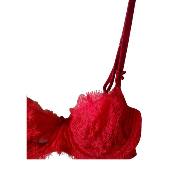 Victorias Secret Womens Dream Angels Red Sheer Lace Underwire Sheer Half Bra 32C - Picture 3 of 12